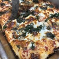 Pizza, Deep-dish Detroit-ish